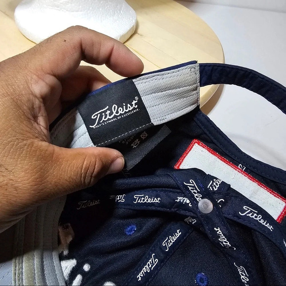 TITLEIST Adult Unisex Tour Performance Golf Cap Adjustable Hat-Navy/Silver - Picture 6 of 7